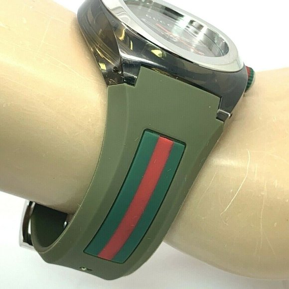 GUCCI SYNC YA137106 Green Rubber Band Men's Watch - Picture 10 of 12